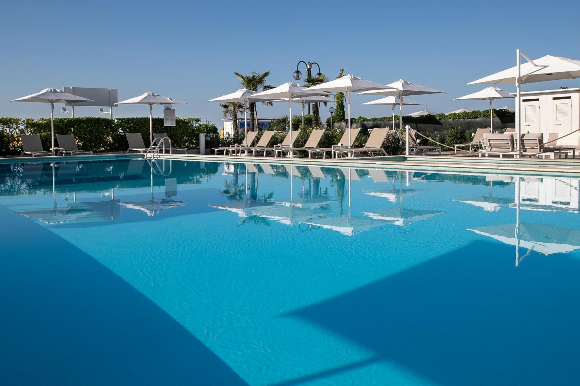 Hotel Imperial Palace Lido di Jesolo Exterior foto